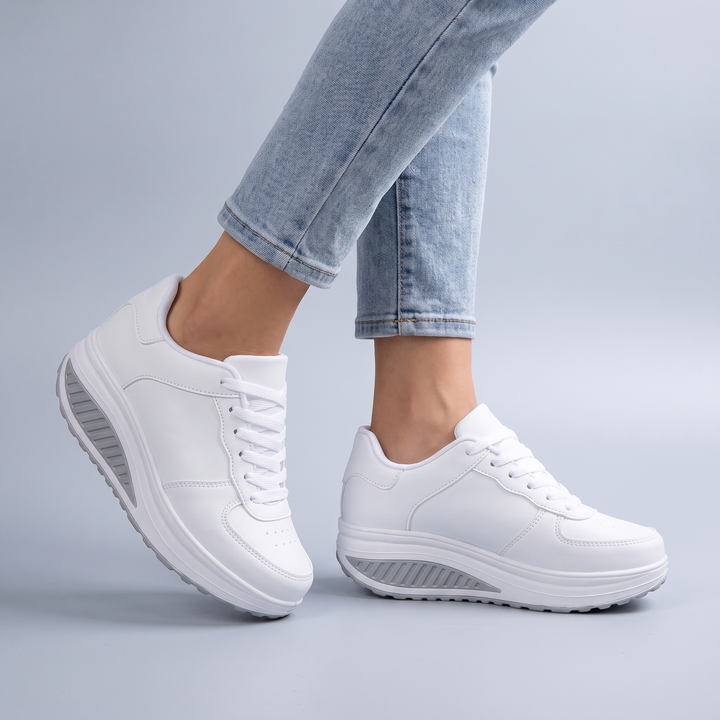 CHLOE SZNUROWANE BUTY SPORTOWE
