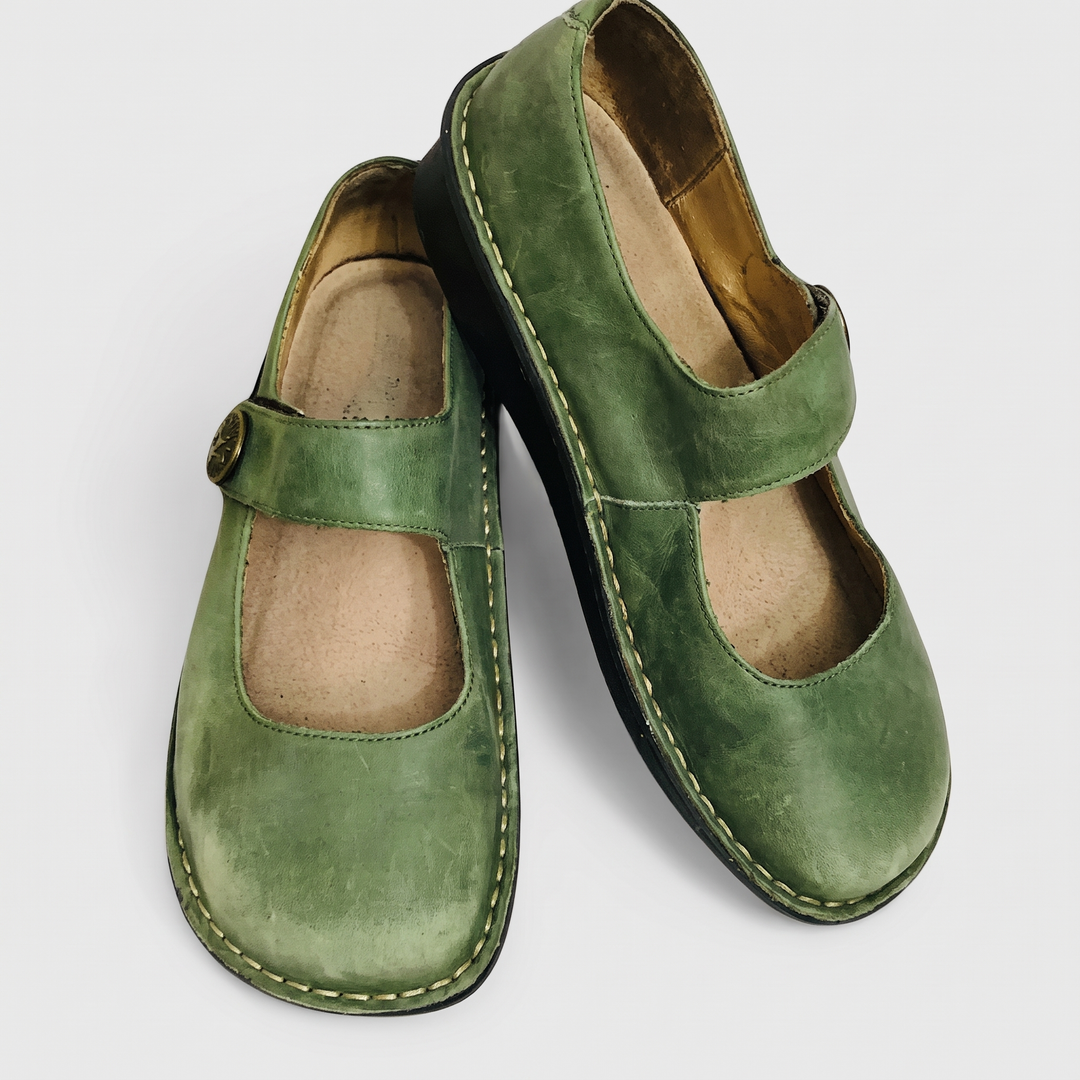 BUTY PŁASKIE Z NAPISEM