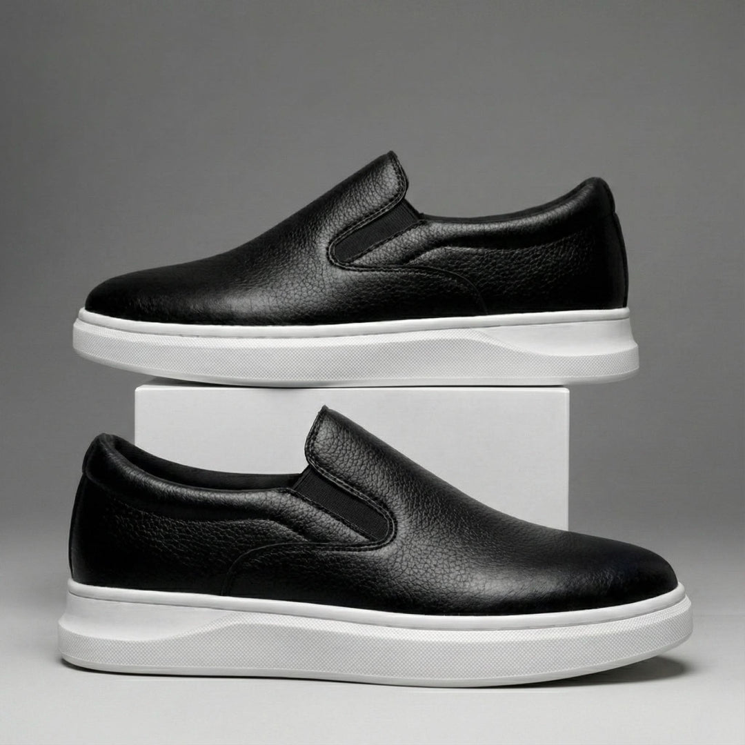 Buty ze skóry licowej FAIRFORD w kolorze czarnym