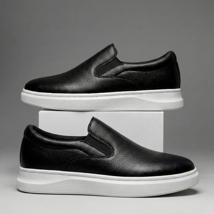Buty ze skóry licowej FAIRFORD w kolorze czarnym