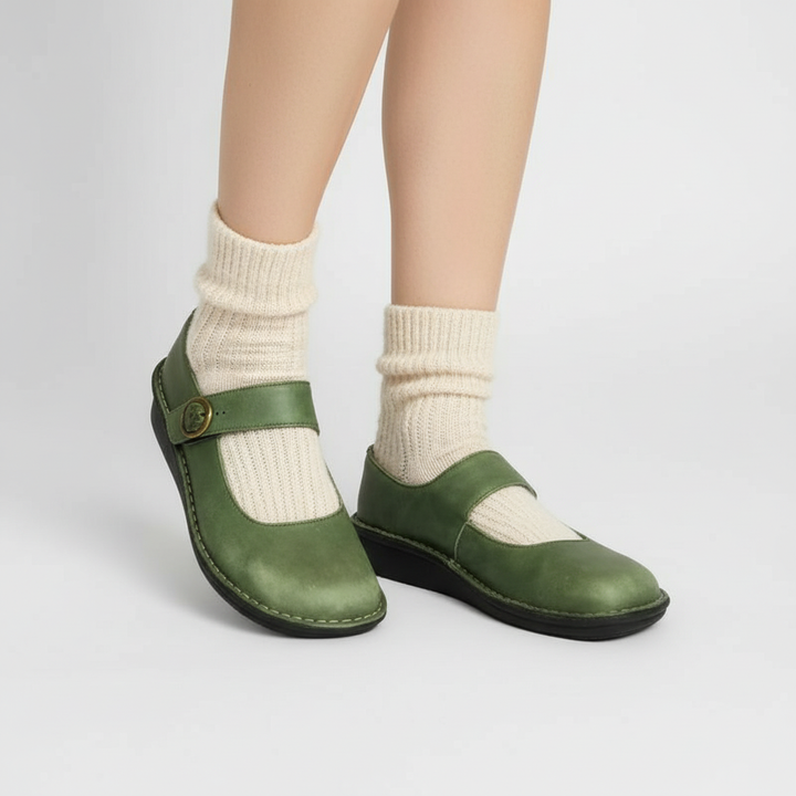 Buty z paskiem klamrowym BEATRIX