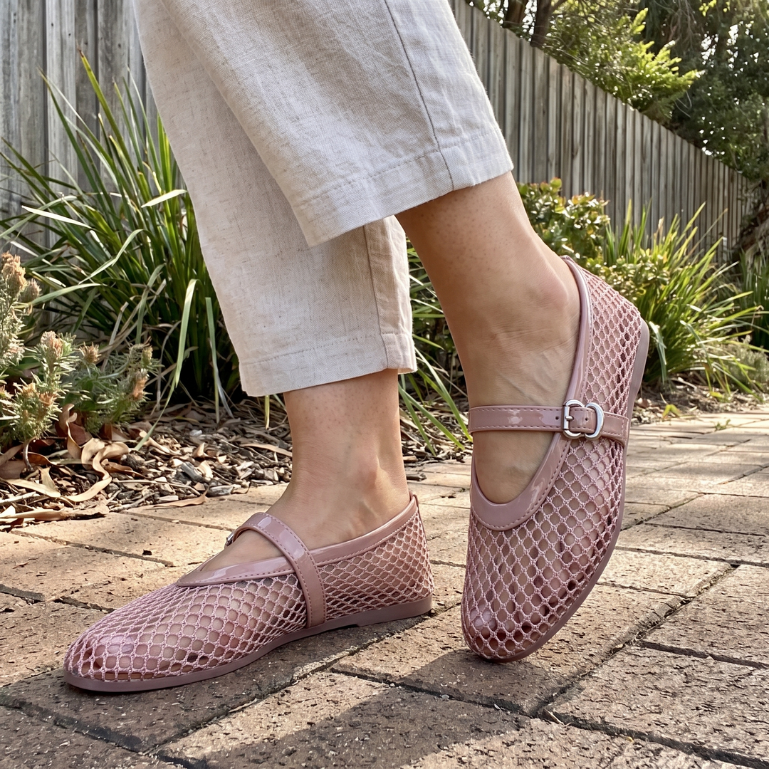 WHITMORE CODZIENNE BUTY WSUWANE